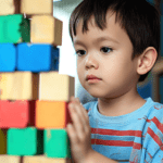 objawy autyzmu u dzieci